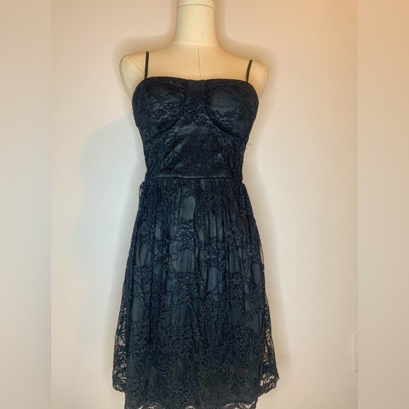 Black Lace Mini Dress, size US XS - Picture 1 of 7